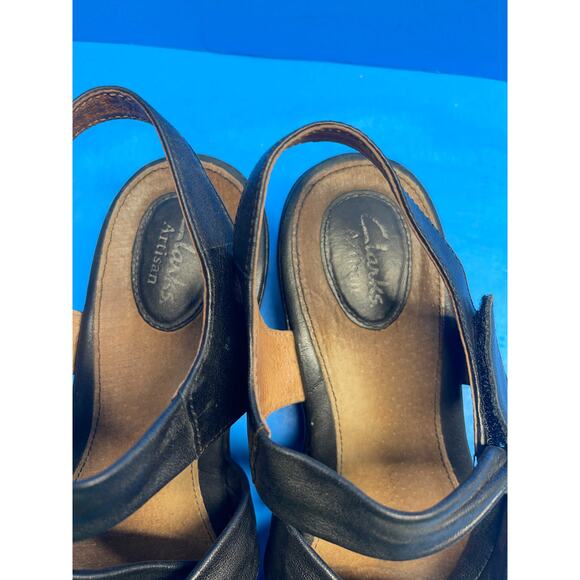 Clarks Artisan Sandals Womens 8 M Strappy Black Leather Hook & Loop - Picture 11 of 12